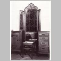 Dressing table, 1934, photo by Duncan McNeill, Royal Pavilion, Art Gallery and Museums, Brighton,.jpg